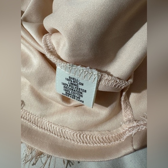 Ultra Pink long sleeve high neck lace pink top size medium lined - Picture 10 of 11